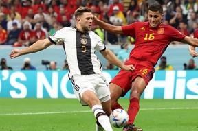 雷竞技官方网站包含Doinb关键节点精彩发挥，德国队带队取胜！的词条