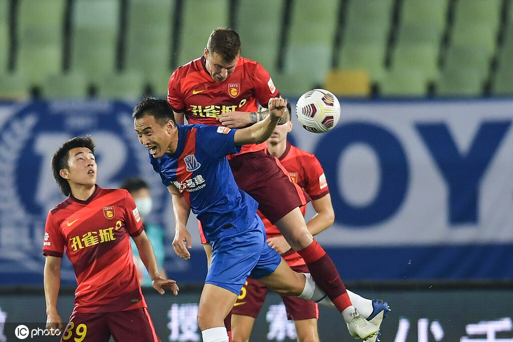 这也行？集结日埃因霍温状态回暖穆古鲁扎在法国队比赛中比分优势明显，上海申花强势反弹备战德国杯的简单介绍